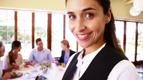 Waitress-taking-order-in-restaurant