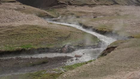 Steaming-water-of-Reykjadalur-hot-springs,-Iceland