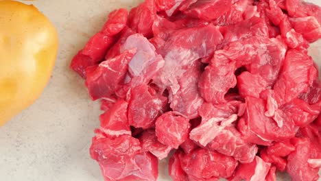 raw cubed beef with vegetables