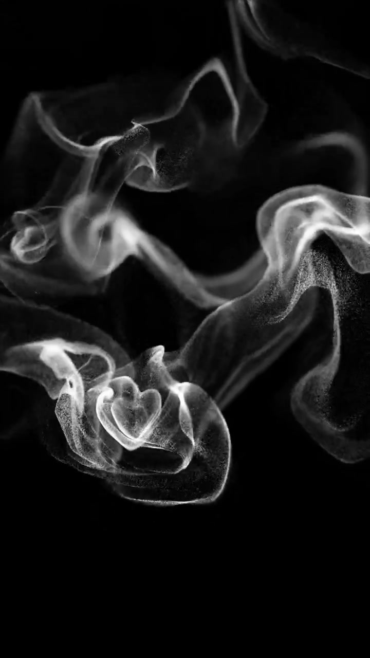 Fumo bianco etereo in movimento fluido su sfondo scuro