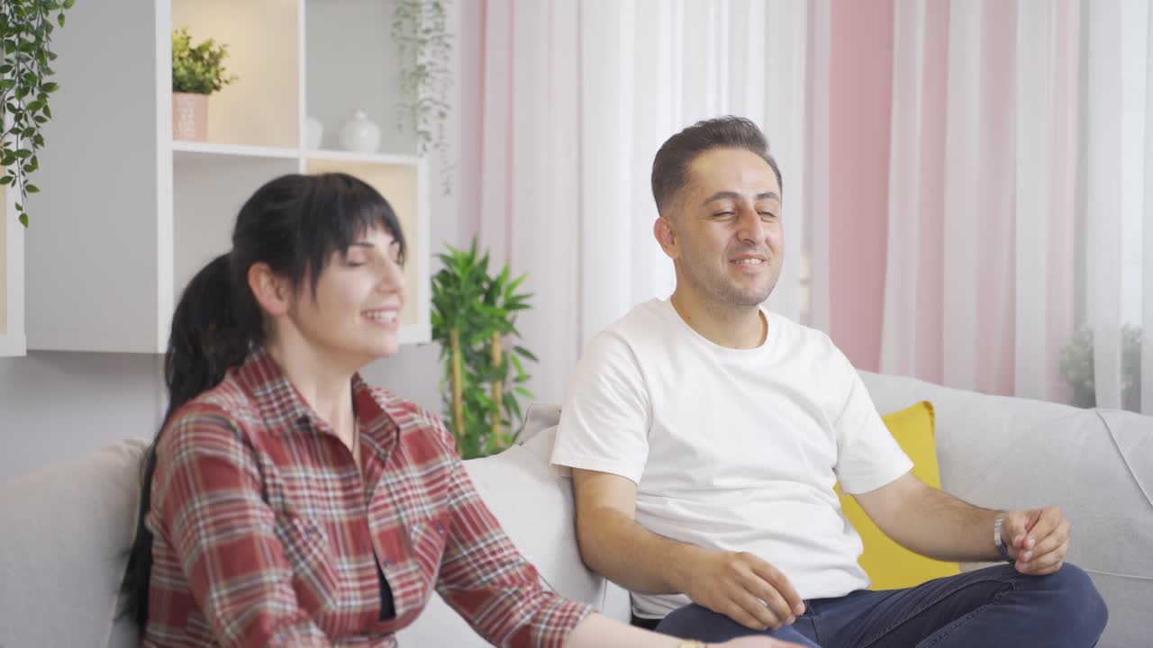 남성과 여성의 명상입니다.