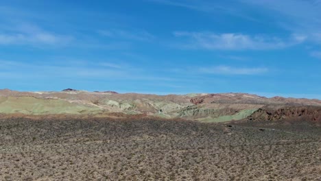 área-Natural-De-La-Cuenca-Del-Arco-Iris-Que-Surge-Del-Desierto