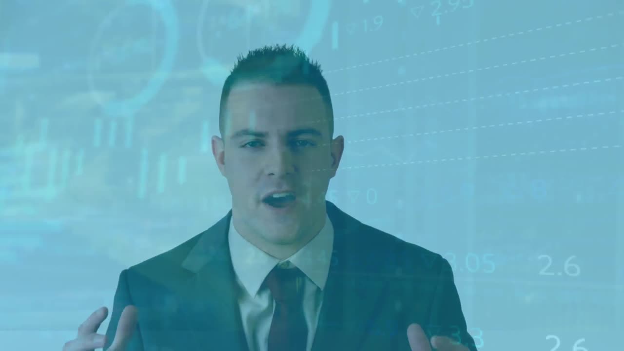 animación del procesamiento de datos sobre el hombre de negocios caucásico hablando