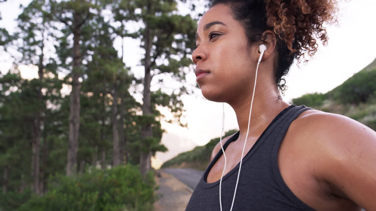 ella usa la música como combustible