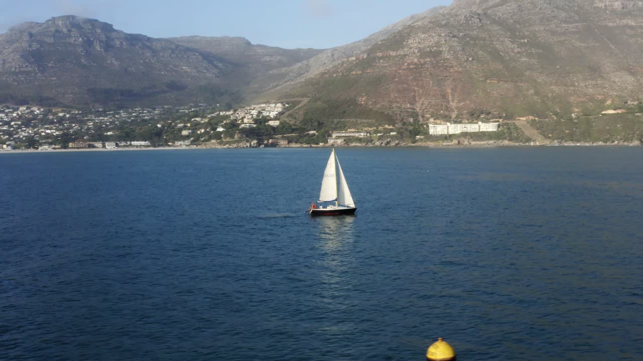 호우트 베이에서 요트 타기