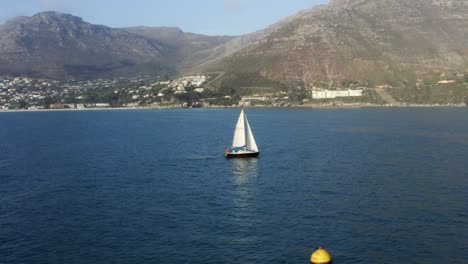 yachting at hout bay