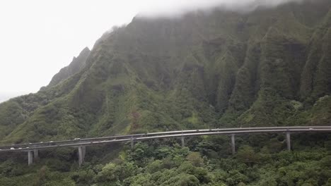 aerial view oahu's elevated h3 freeway