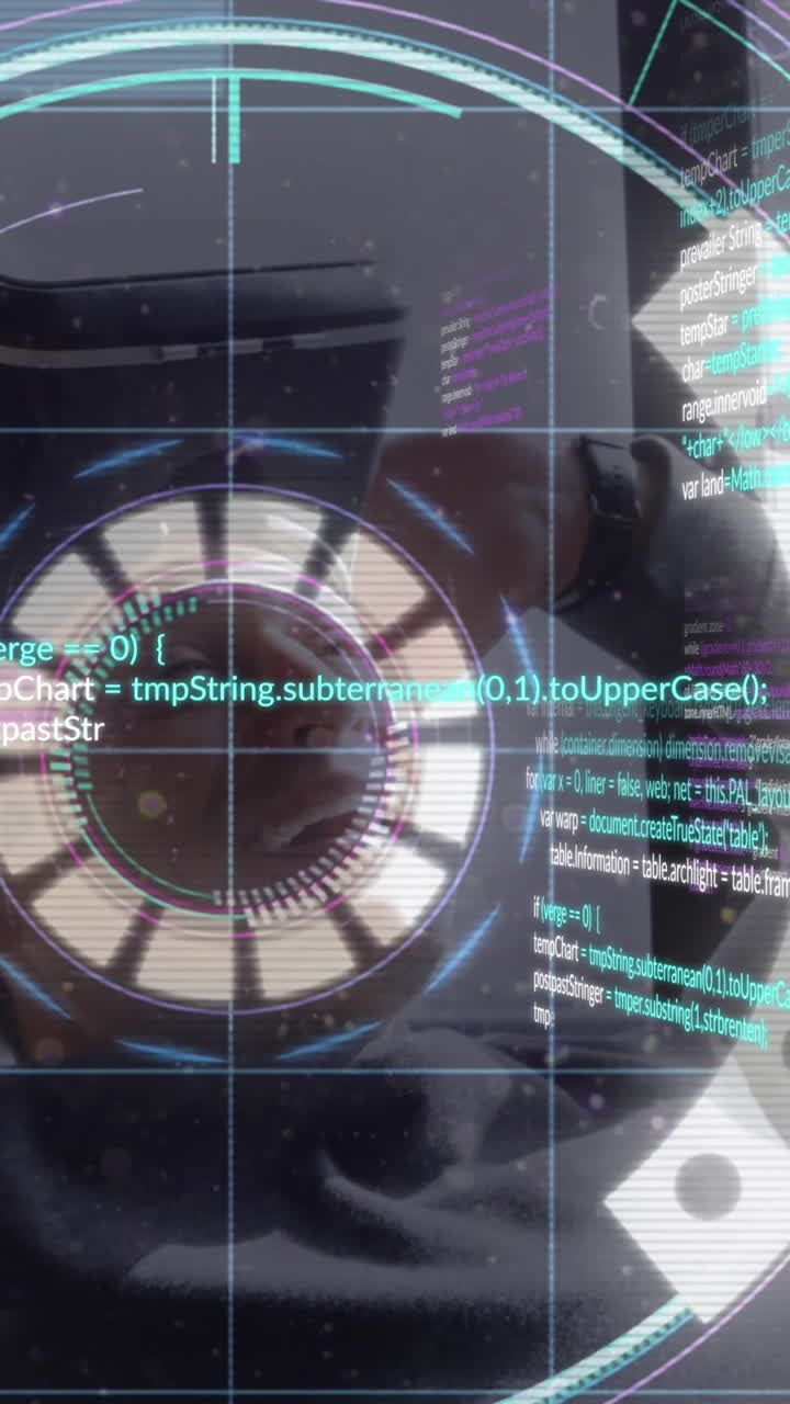 animación de procesamiento de datos y escaneo de alcance sobre hombre caucásico con auricular vr