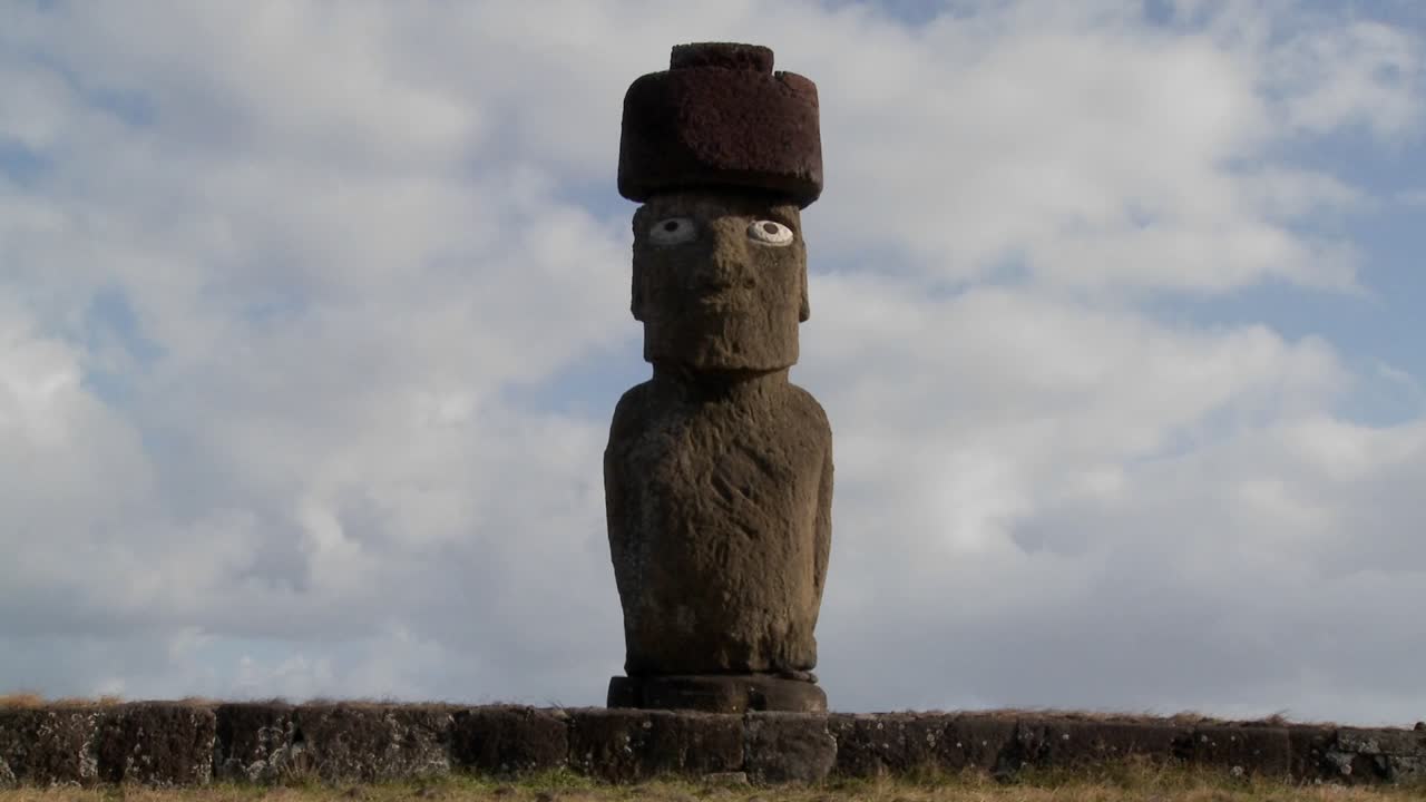 lapso de tiempo de las estatuas místicas de la isla de pascua 2