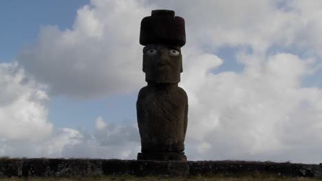 Time-lapse-of-the-mystical-statues-of-Pascua-Island-2