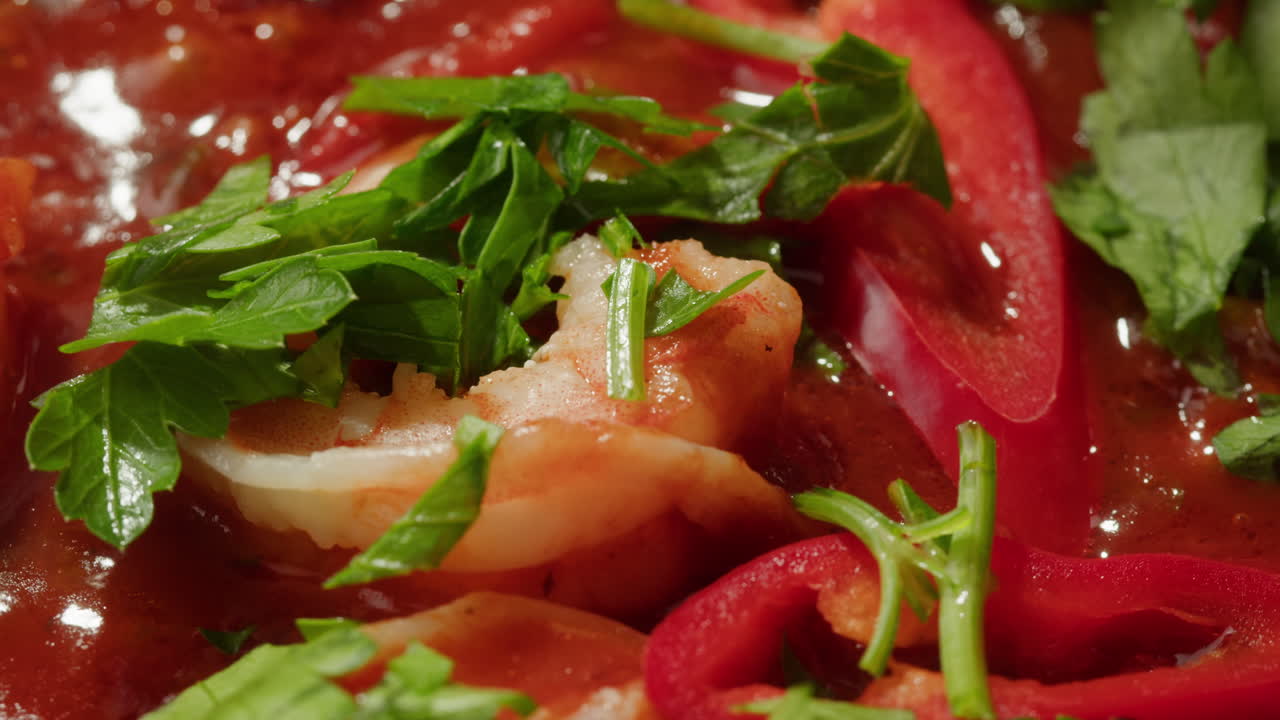 Shrimp and Red Pepper Sauce