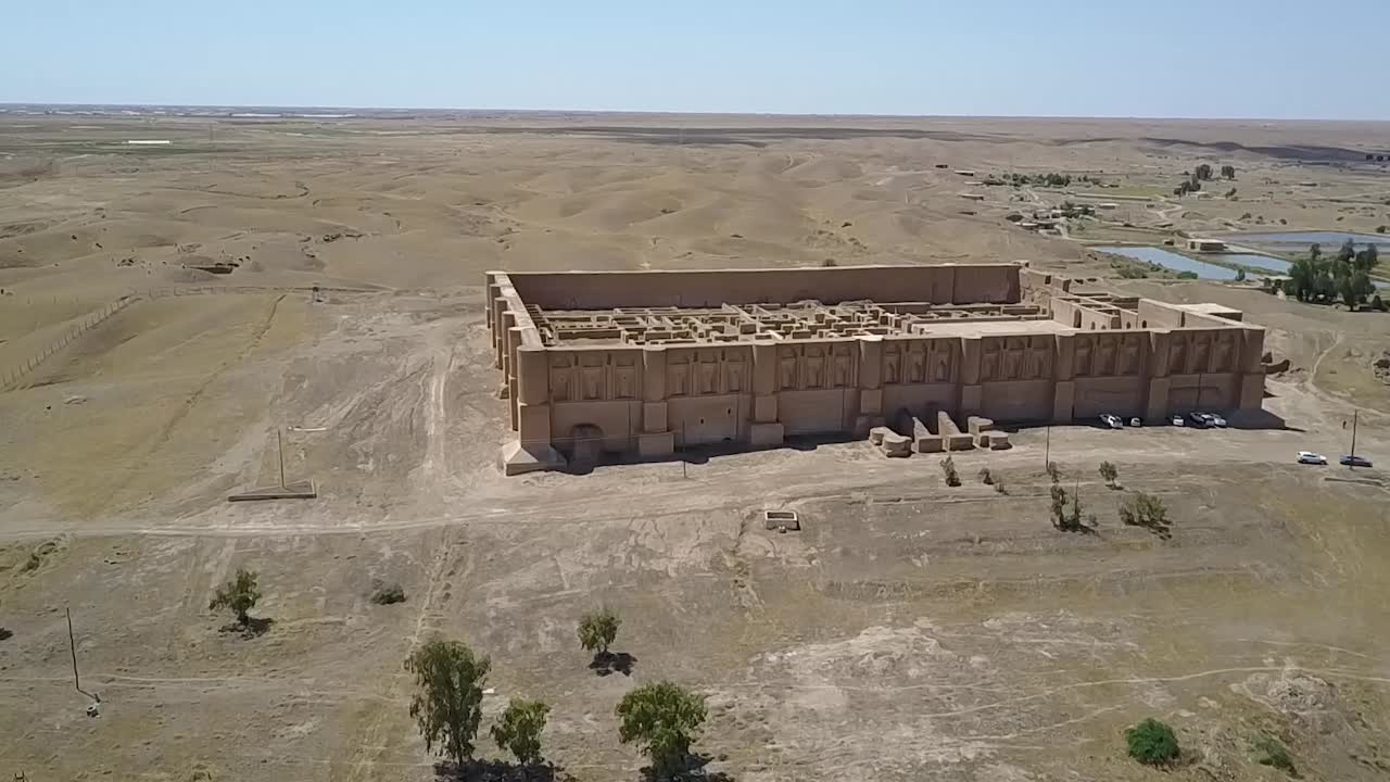 사마라 에 있는 말위야 모스크 의 항공 영상 이라크 미나레트 미나레트