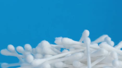 pile of cotton swabs