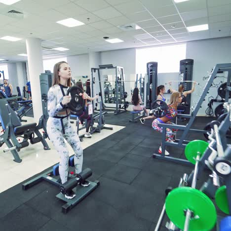 women working in gym