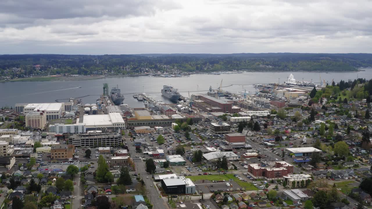 vista aérea del astillero naval de puget sound en bremerton, washington en estados unidos