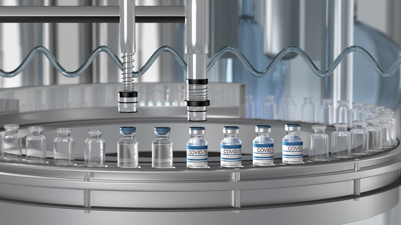 sars-cov-2 covid-19 producción en masa de vacuna contra el coronavirus, una máquina vierte la vacuna, sella las tapas de las botellas en ampollas que se mueven a lo largo de una cinta transportadora farmacéutica en un laboratorio de investigación