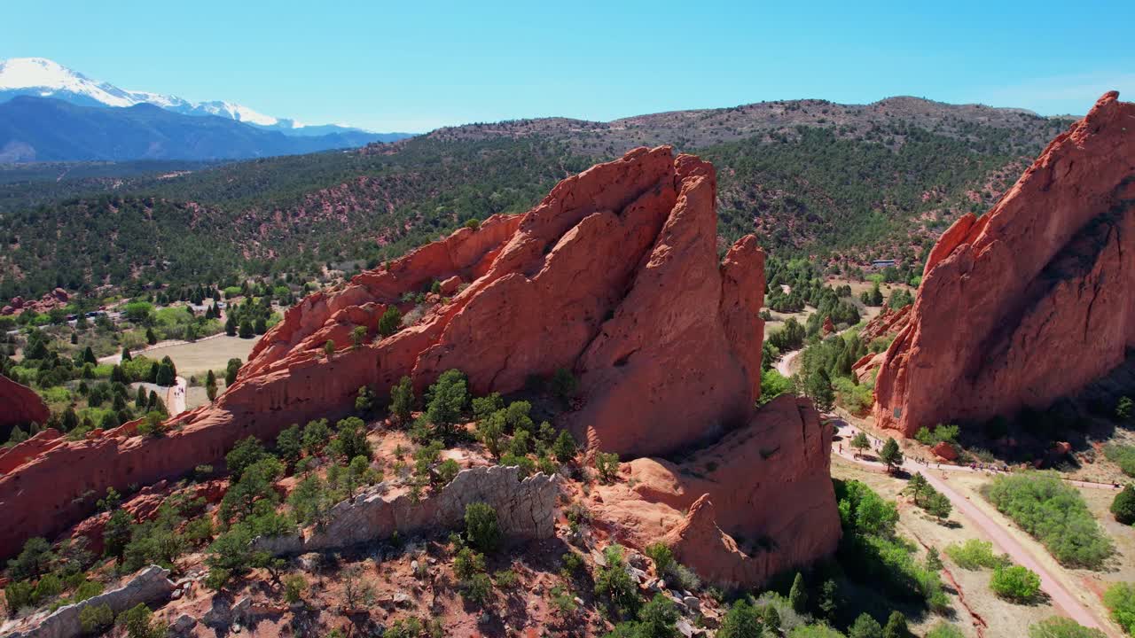 Giardino degli Dei a Colorado Springs, sorvolo della scogliera 2
