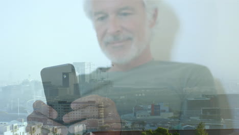animación del paisaje urbano sobre un empresario caucásico usando un teléfono inteligente