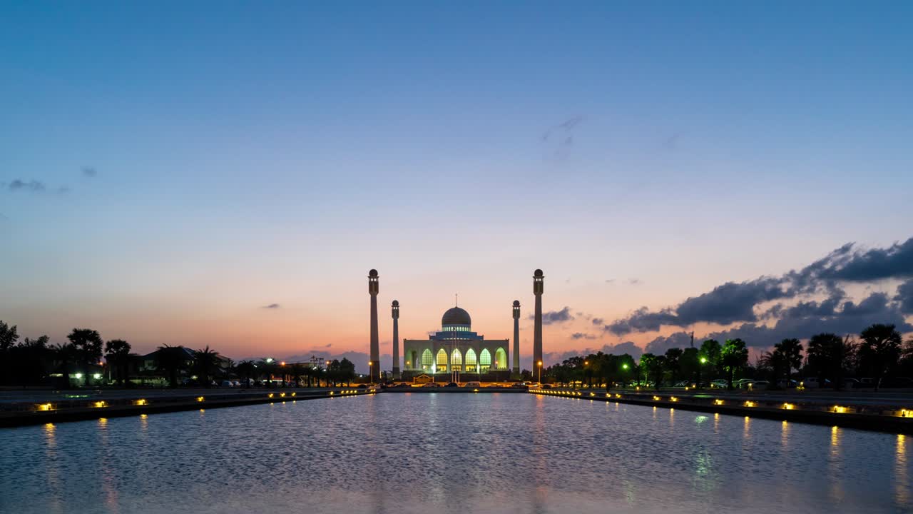 промежуток времени центральной мечети