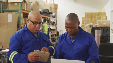 boss giving instructions to a worker