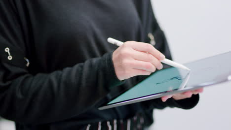 Tablet,-Stift-Von-Grafikdesigner-Händen-Mit-3D