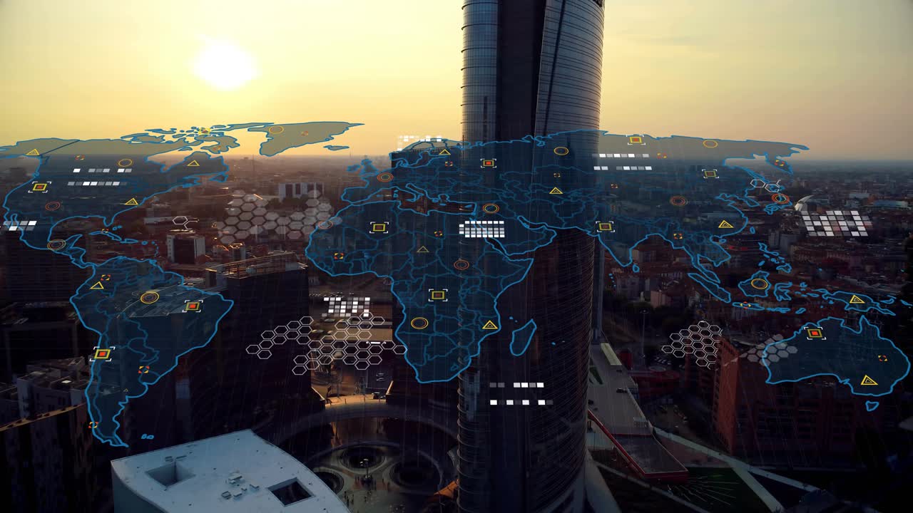 저녁 노을이 지는 스카이라인 위로 이동하는 항공 촬영 장면, 세계 지도가 나타나 데이터 링크로 영역을 채웁니다.