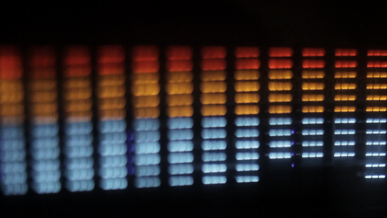 Equaliser Tiltshift 04