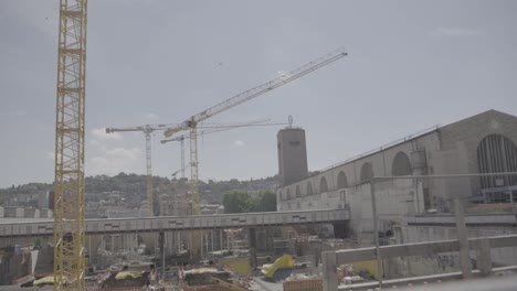 Vista-Sobre-La-Valla-En-El-Sitio-De-Construcción-De-La-Estación-Principal-De-Stuttgart