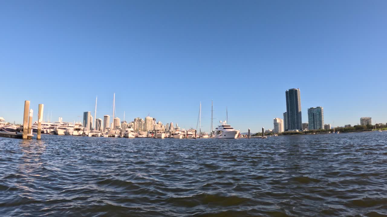 골드 코스트 스카이 라인과 물의 파노라마 뷰