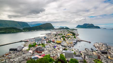 Aksla-En-La-Ciudad-De-Alesund,-Noruega