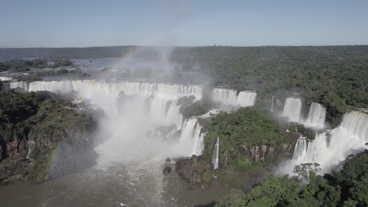 iguazú cae al amanecer - argentina - avión no tripulado