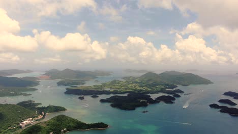 Vista-Aérea-Del-Campo-De-Golf-Público-Jockey-Club-Kau-Sai-Chau,-Hong-Kong