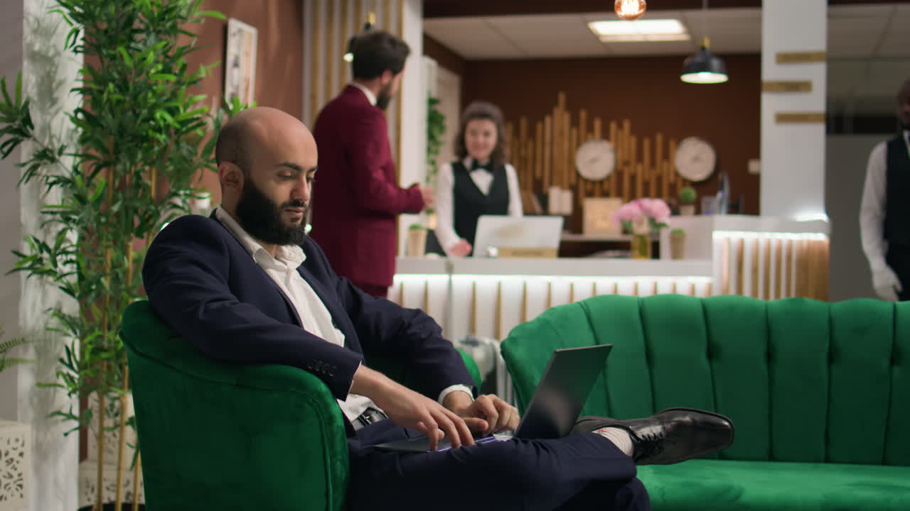 Manager del Medio Oriente in viaggio d'affari
