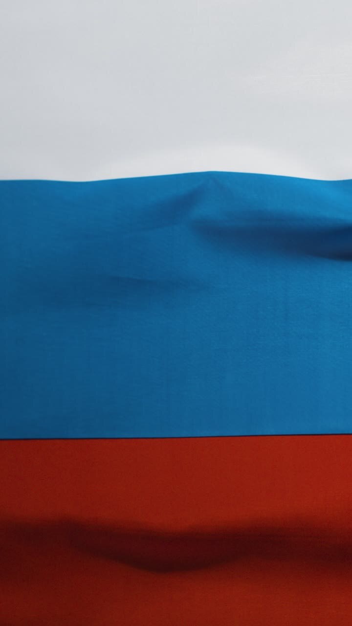 vertikale aufnahme der russischen flagge