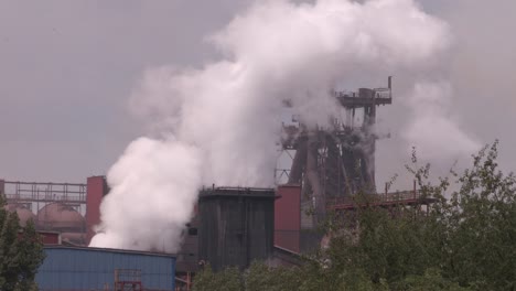 fábrica de acero cerca de kosice en eslovaquia, europa-1