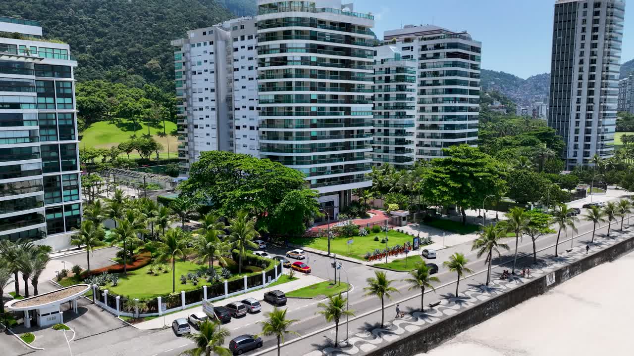 Edifícios na Praia de São Conrado, Rio de Janeiro, Brasil.