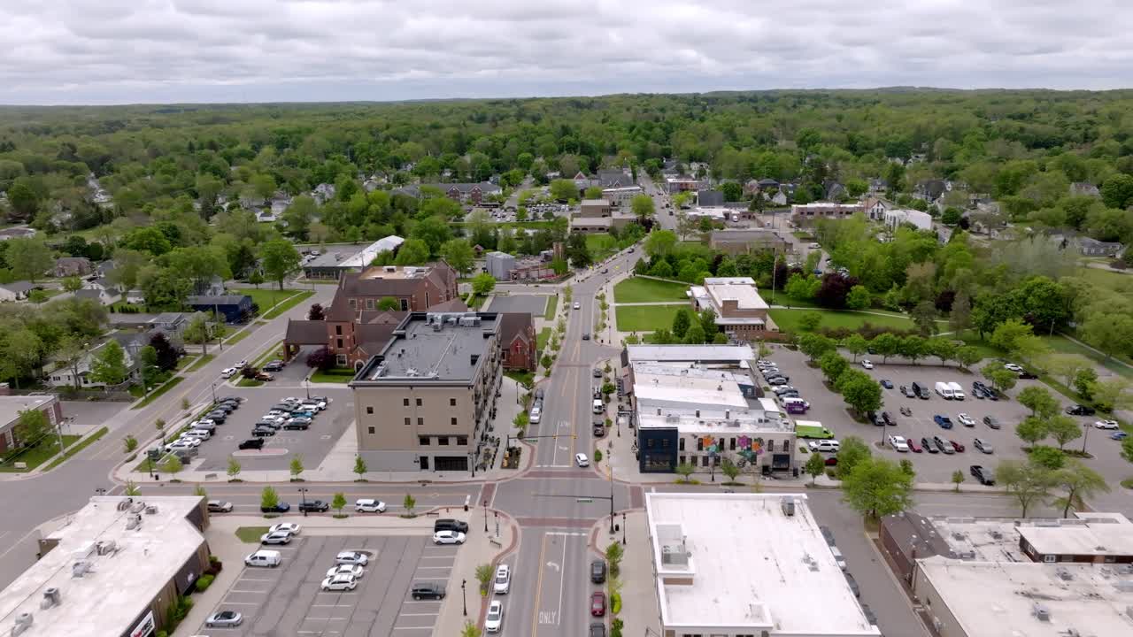 Fenton Michigan Aerial Drone straight down then tilt up while going back