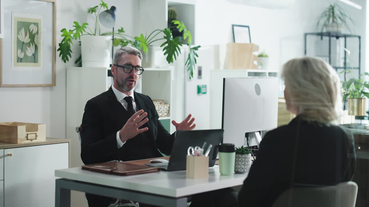 현대적 인 사무실 에서 사업 회의