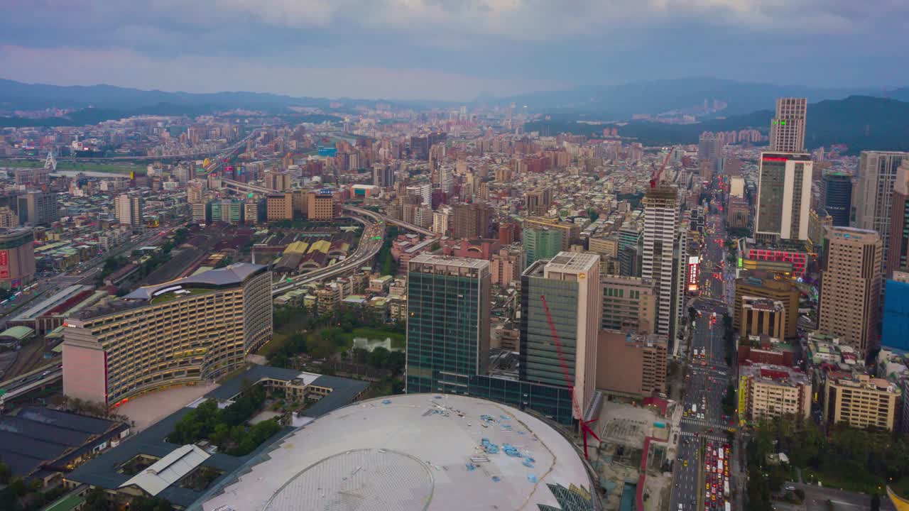 해가 지는 하늘, 타이베이 시내 풍경, 공중 파노라마, 4k 타임스, 타이완