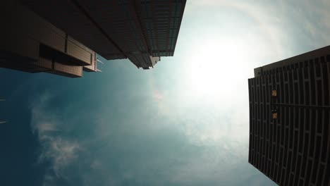 4k-timelapse-of-chicago-skyes-scrapers-willies-tower,sears-tower-on-a-wide-lense-4k