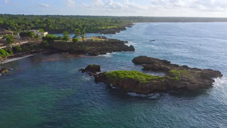 Rugged-and-rocky-coastline-of-Boca-de-Yuma,-Dominican-Republic