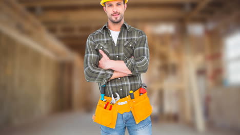 animación de un trabajador caucásico sonriente con los brazos cruzados sobre el sitio de construcción
