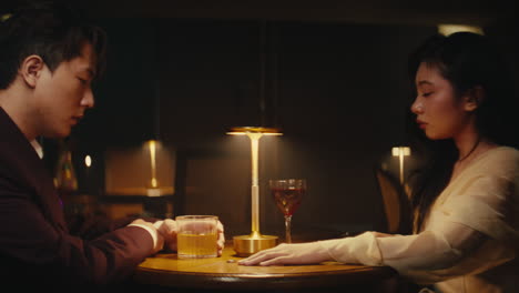 couple enjoying a romantic dinner
