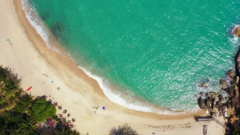 Paradiesischer-Weißer-Sandstrand-In-Thailand