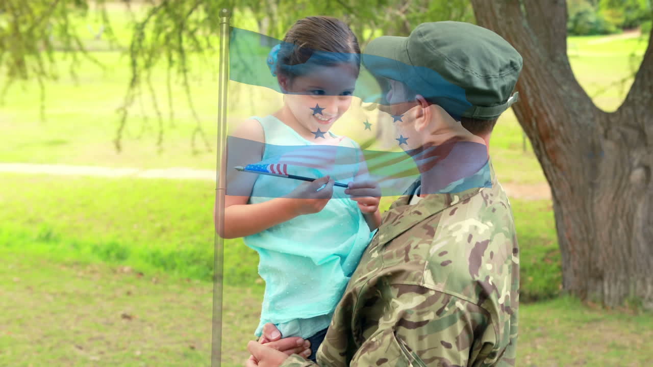 animación de la bandera de honduras ondeando sobre soldado caucásico padre e hija abrazándose al aire libre