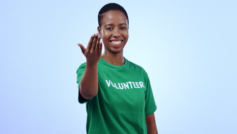 Black-woman-volunteering,-portrait