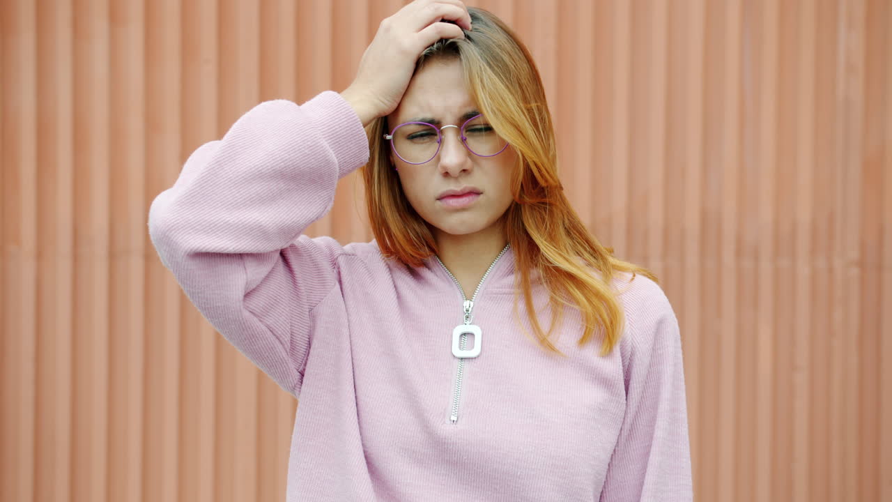 두통을 가진 여자