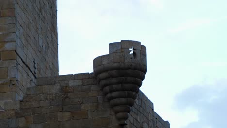 Detalle-De-La-Almena,-El-Castillo-De-Chaves,-Vila-Real,-Portugal