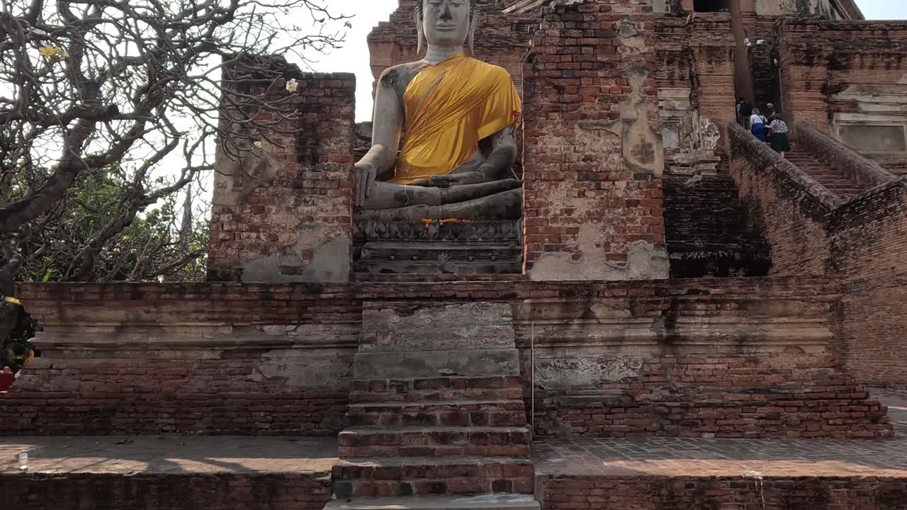 visitas turísticas al sitio histórico del templo budista