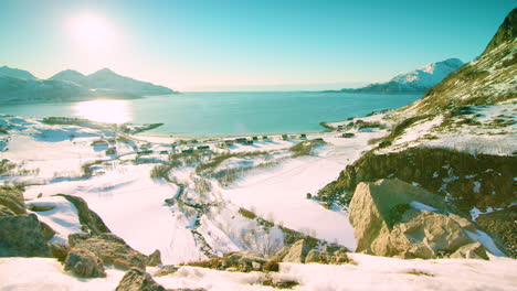 impresionante travelling cinematográfico de derecha a izquierda de grotfjord, noruega